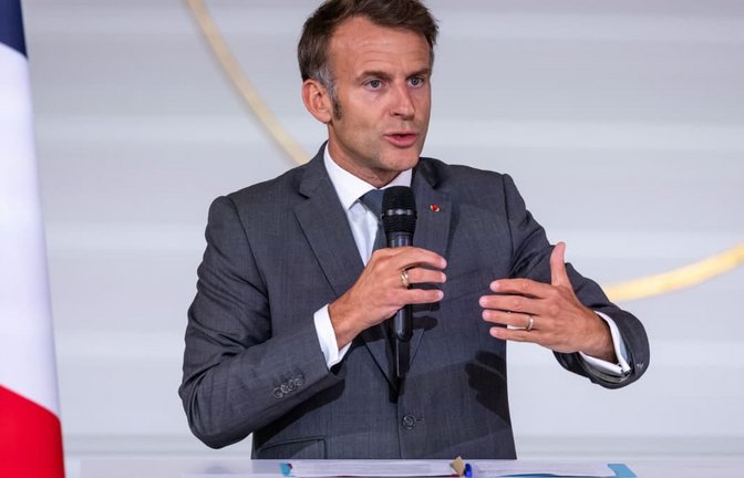 Der französische Präsident Emmanuel Macron bei einer Rede im Élysée-Palast.<span class='image-autor'>Christophe Petit Tesson/EPA POOL/AP/dpa</span>