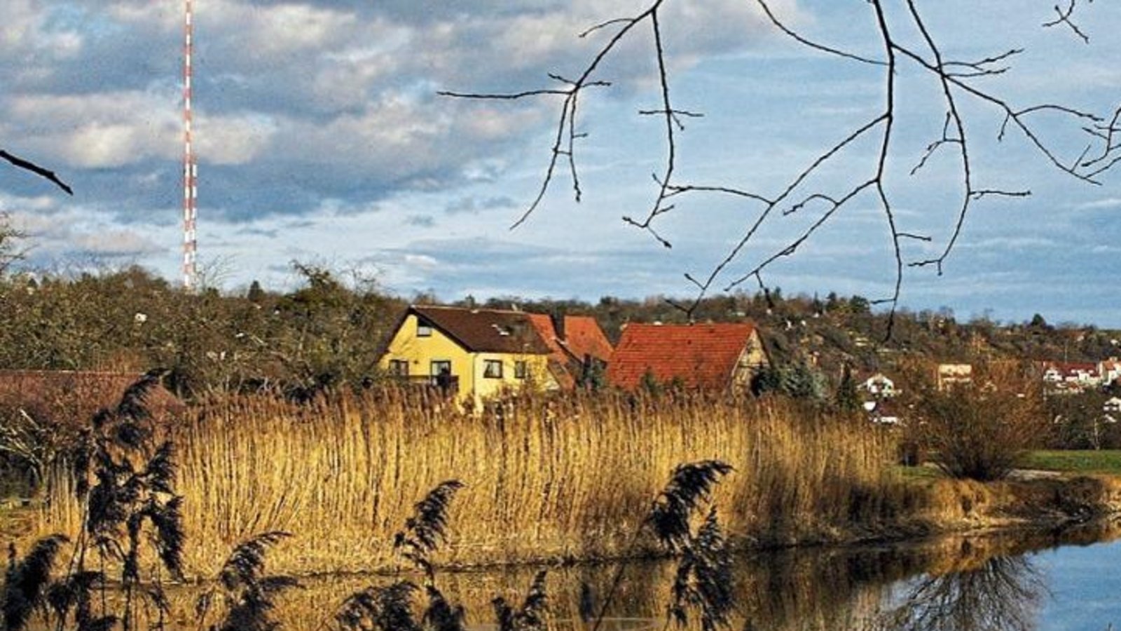Der Wullesee soll wieder zu einem Refugium für Wasserlebewesen werden – und ebenso zu einem Idyll in der Kulturlandschaft bei Dürrmenz. Foto: Kollros Der Wullesee soll wieder zu einem Refugium für Wasserlebewesen werden – und ebenso zu einem Idyll in der Kulturlandschaft bei Dürrmenz. Foto: Kollros
