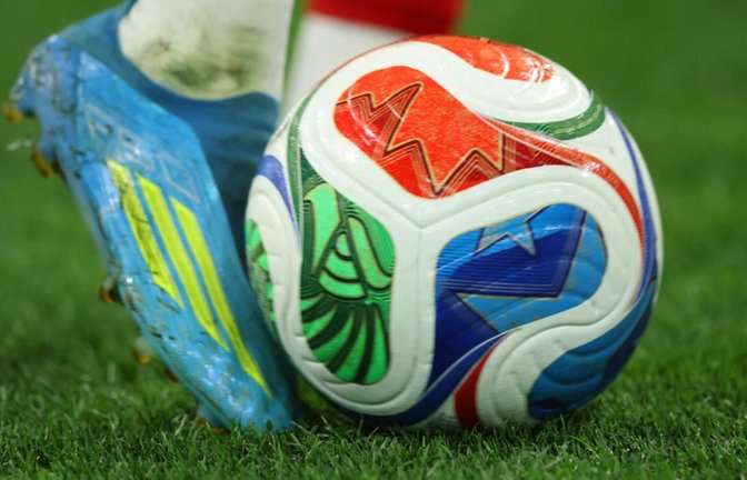 Wo werden heute Fußballspiele live übertragen?<span class='image-autor'>ALEX GRIMM/afp</span>