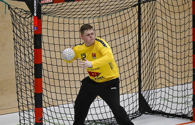 Samuel Binder, der Keeper des HC Metter-Enz musste am Wochenende einige Male hinter sich greifen und konnte die klare Niederlage nicht verhindern. <span class='image-autor'>Foto: Leitner</span>