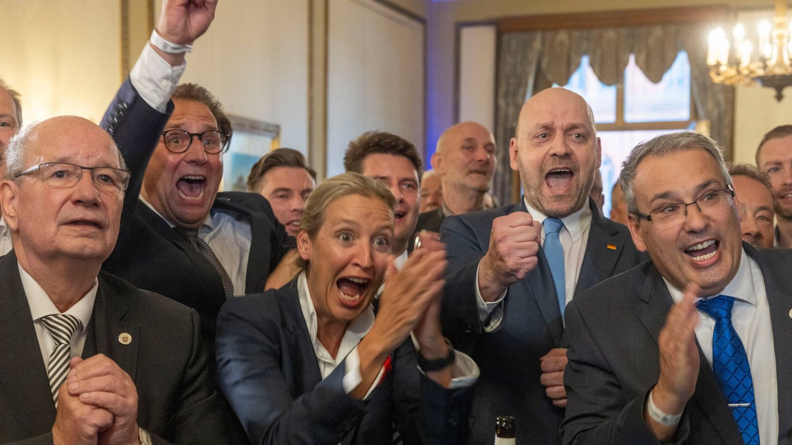 Landtagswahl-Ergebnis in Hessen im Oktober: Der Jubel der AfD, darunter Alice Weidel war groß. (Archivbild)Foto: dpa/Helmut Fricke Landtagswahl-Ergebnis in Hessen im Oktober: Der Jubel der AfD, darunter Alice Weidel war groß. (Archivbild)Foto: dpa/Helmut Fricke