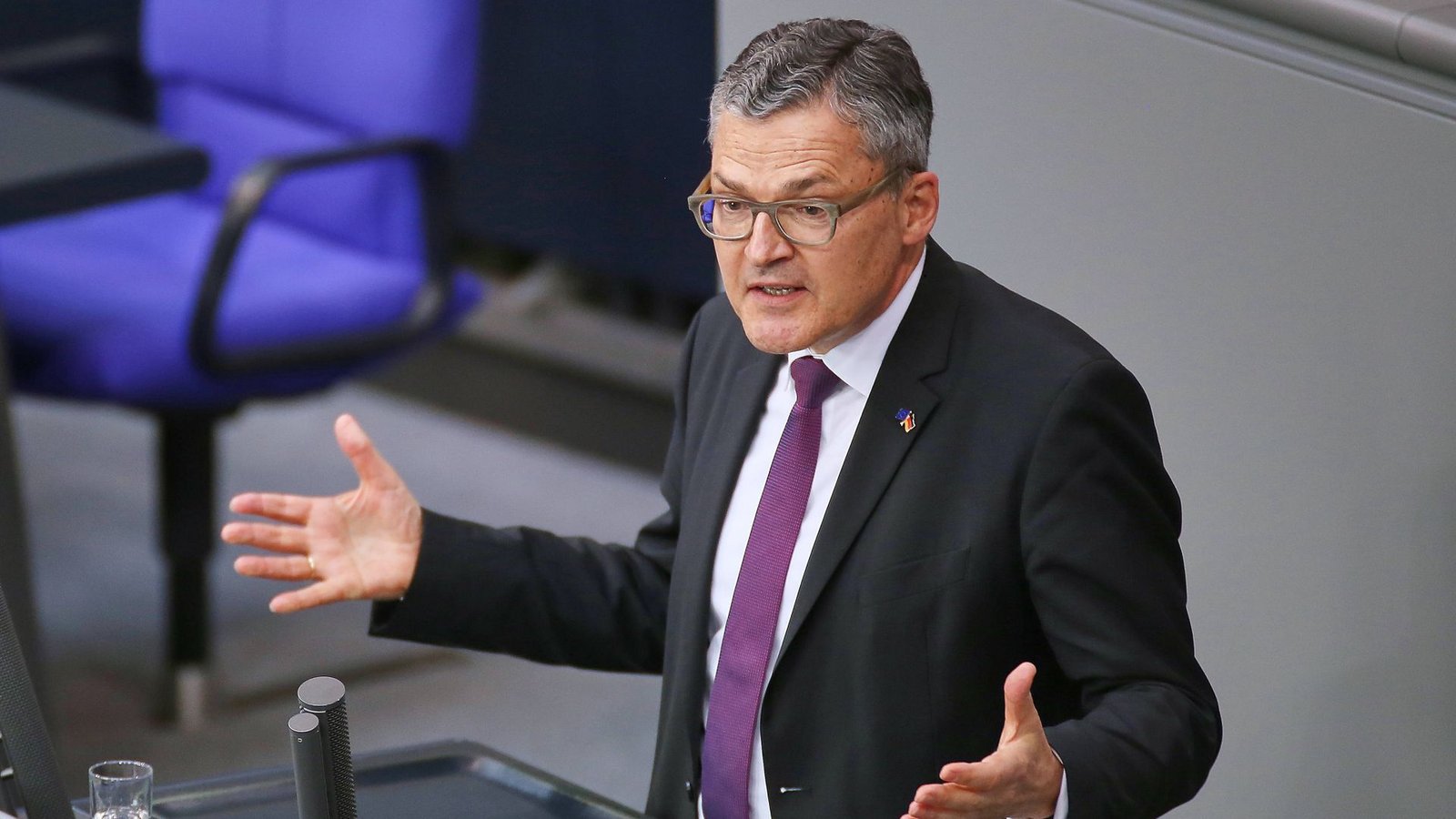 CDU-Außenpolitiker Roderich Kiesewetter ist der Ansicht, das gegenwärtige Handeln der Bundesregierung führt zur Täter-Opfer-Umkehr im Gazastreifen.Foto: IMAGO/dts Nachrichtenagentur/IMAGO/dts Nachrichtenagentur CDU-Außenpolitiker Roderich Kiesewetter ist der Ansicht, das gegenwärtige Handeln der Bundesregierung führt zur Täter-Opfer-Umkehr im Gazastreifen.Foto: IMAGO/dts Nachrichtenagentur/IMAGO/dts Nachrichtenagentur