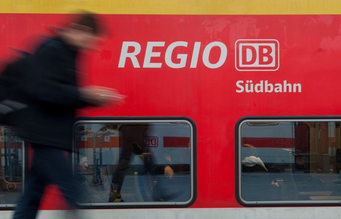 In baden-württembergischen Regionalbahnen kommt es immer wieder zu Defekten bei den Klimaanlagen. (Symbolbild)<span class='image-autor'>Foto: dpa/Marijan Murat</span>