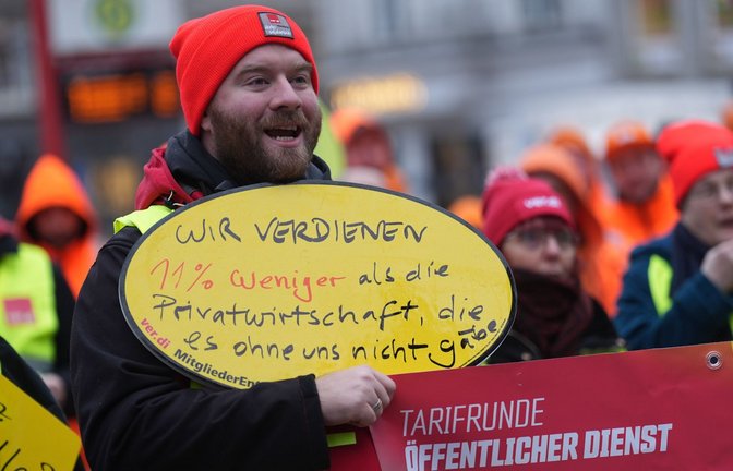 Die  Warnstreikwelle der Gewerkschaft Verdi rollt an diesem Donnerstag auf einen Höhepunkt in Stuttgart zu.<span class='image-autor'>Foto: dpa/Marcus Brandt</span>