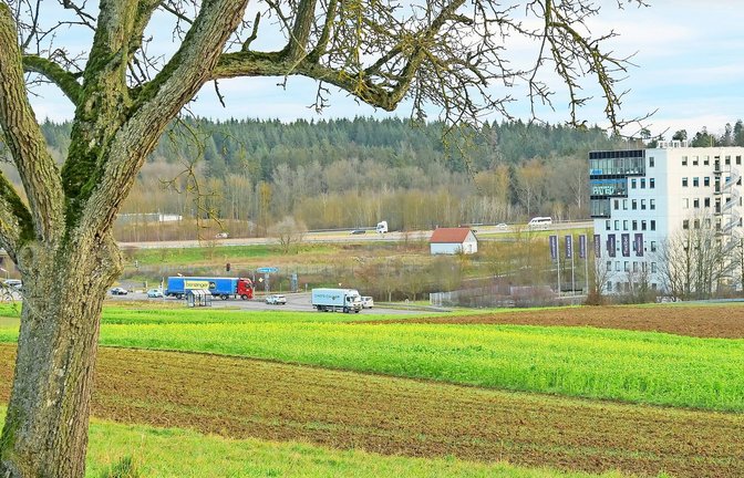 Die Stadt Heimsheim ist –  nicht  nur wegen der direkten Lage an der Autobahn A8 –  im Regionalplan als Gewerbeschwerpunkt ausgewiesen.<span class='image-autor'>Foto: Simon Granville</span>