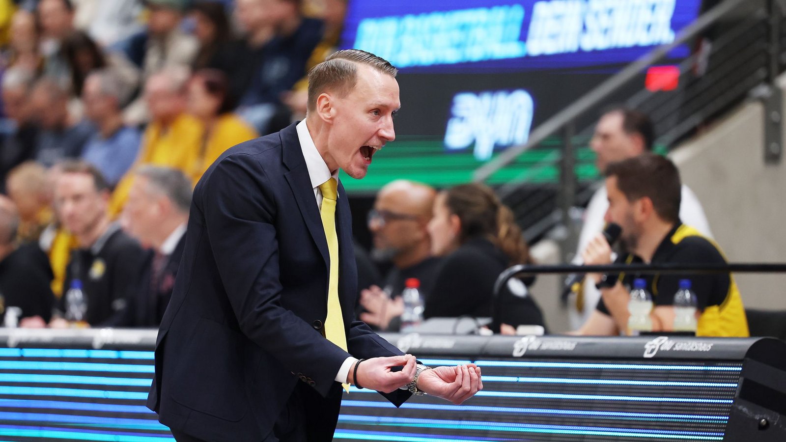 Riesen-Trainer Mikko Riipinen ist nicht zufrieden.Foto: Baumann/Julia Rahn Riesen-Trainer Mikko Riipinen ist nicht zufrieden.Foto: Baumann/Julia Rahn