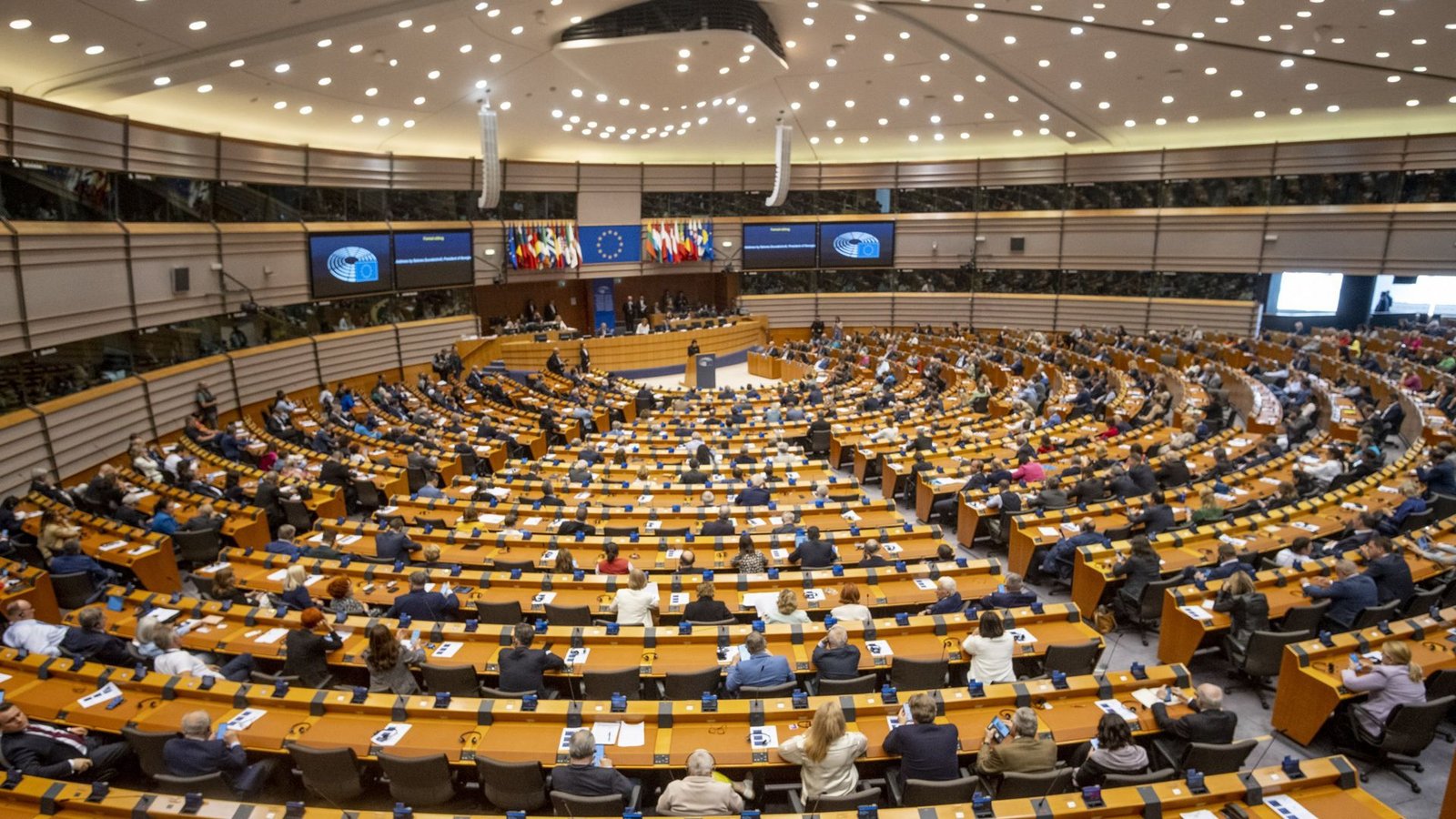 Die Wahlkampfdebatte findet im Plenarsaal des Europaparlaments in Brüssel statt. (Archivbild)Foto: dpa/Hatim Kaghat Die Wahlkampfdebatte findet im Plenarsaal des Europaparlaments in Brüssel statt. (Archivbild)Foto: dpa/Hatim Kaghat