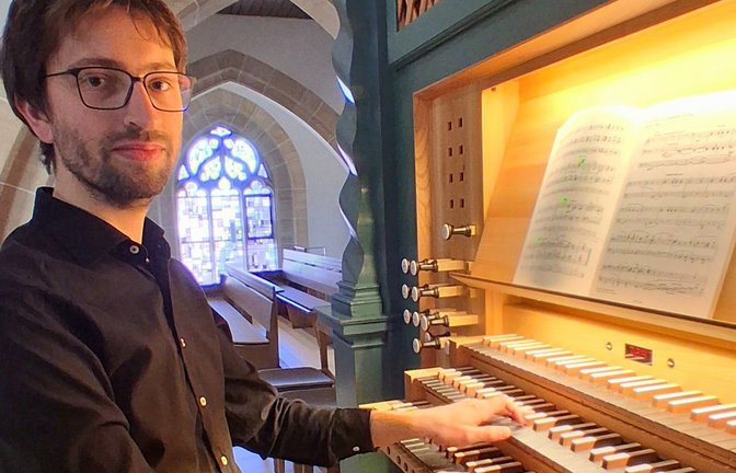 Großer Fan der Vaihinger Orgel: Bezirkskantor Sören Gieseler.     Archivfoto: Kauer