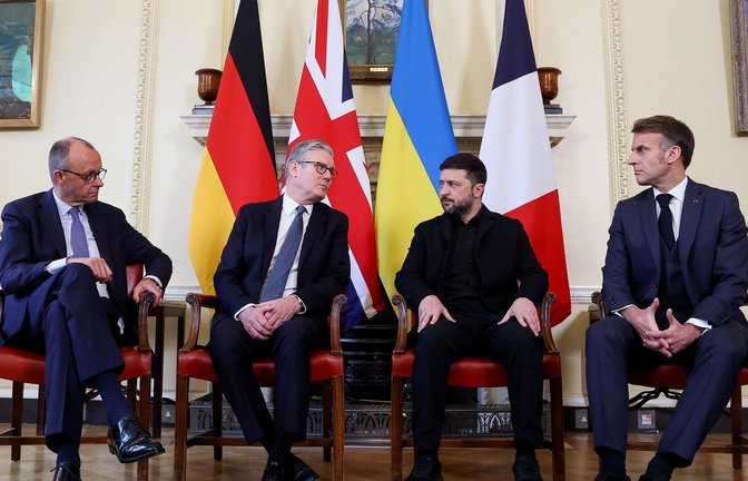 Die E3-Gruppe war bereits im vergangenen Jahr über Gespräche mit den USA und der Ukraine an den Bemühungen um ein Ende des Krieges beteiligt. (Archivbild)<span class='image-autor'>Foto: Toby Melville/Pool Reuters/AP/dpa</span>