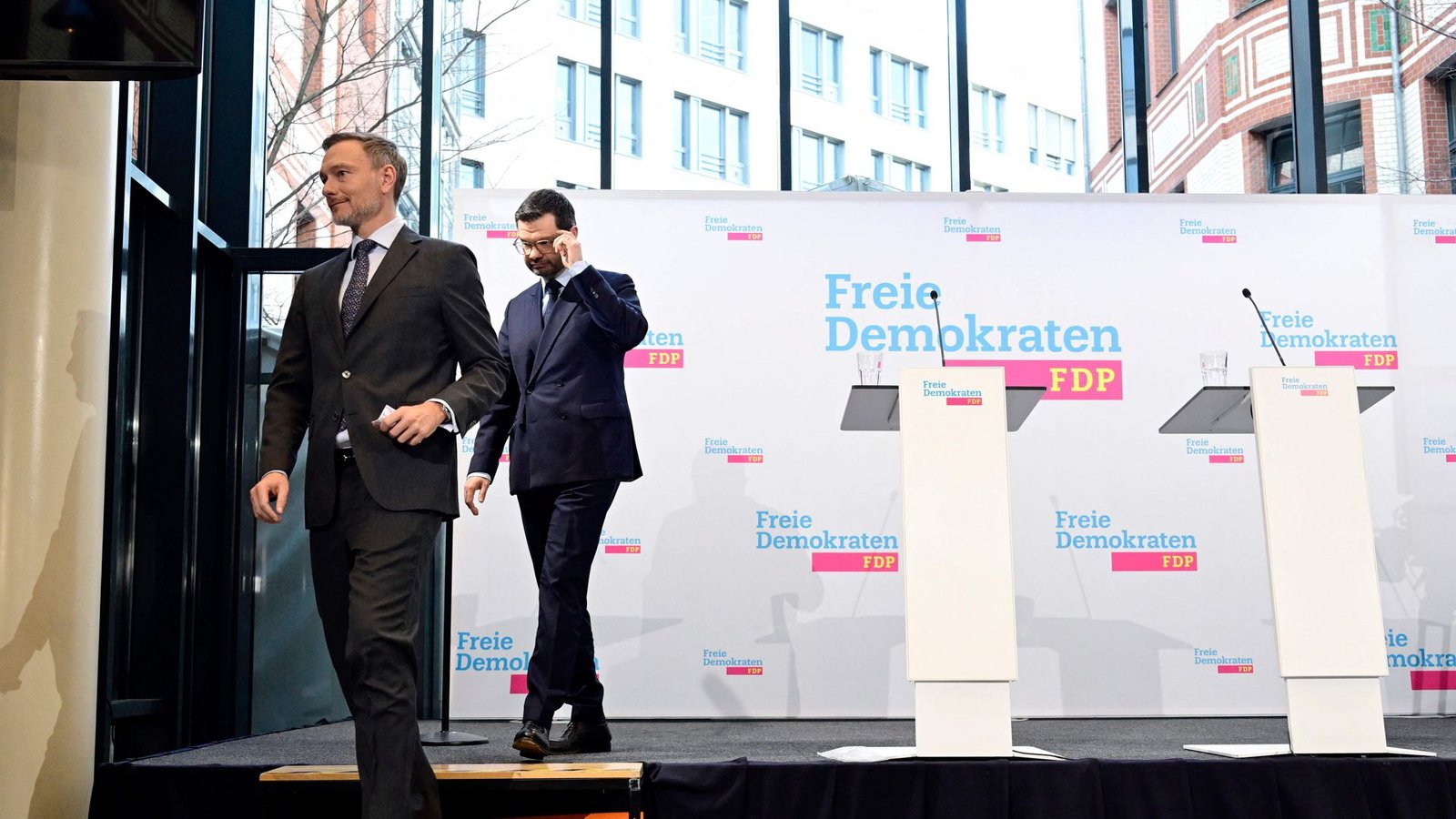 Abgang: FDP-Chef Christian Lindner hat angekündigt, sich aus der Politik zurückziehen zu wollen.Foto: AFP/JOHN MACDOUGALL Abgang: FDP-Chef Christian Lindner hat angekündigt, sich aus der Politik zurückziehen zu wollen.Foto: AFP/JOHN MACDOUGALL