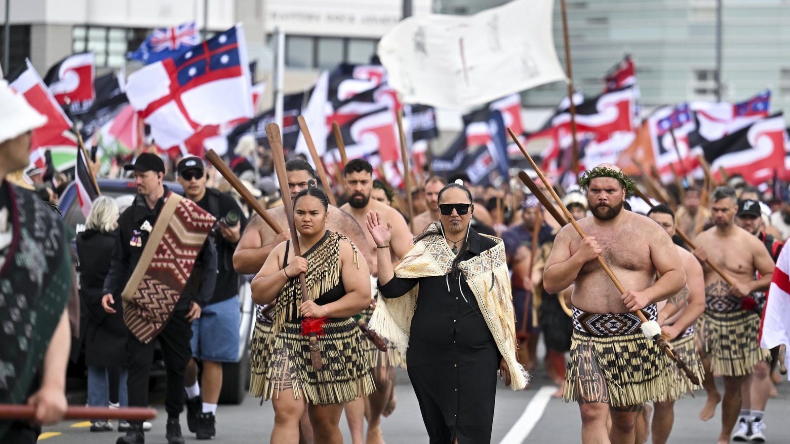 Indigene Maori protestieren seit neun Tagen friedlich in diversen Städten des Landes.Foto: dpa/Mark Tantrum