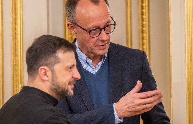 Im Dezember 2024 war Friedrich Merz zuletzt bei Wolodymyr Selenskyj in Kiew.<span class='image-autor'>Foto: dpa/Michael Kappeler</span>