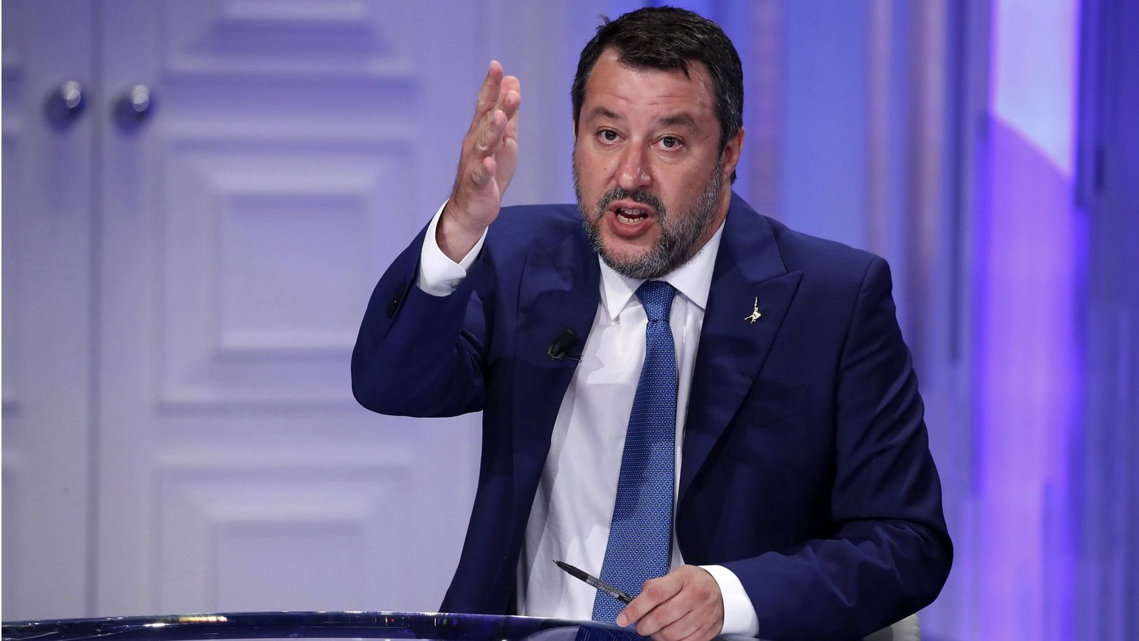 Matteo Salvini (hier 2022 im italienischen Fernsehen) steht derzeit vor Gericht.Foto: IMAGO/ZUMA Wire/Massimo Di Vita Matteo Salvini (hier 2022 im italienischen Fernsehen) steht derzeit vor Gericht.Foto: IMAGO/ZUMA Wire/Massimo Di Vita