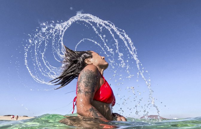 Wer sich im Vorfeld gut abgesichert hat, kann seinen Urlaub entspannt angehen.<span class='image-autor'>Foto: IMAGO/Addictive Stock/IMAGO/Juan Aizpuru</span>