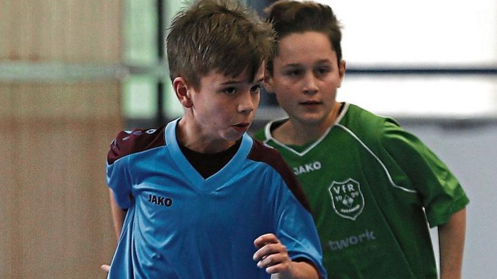 Für den VfR Sersheim (hinten Max Meissner) waren der Einzug ins Viertelfinale und das Tor gegen die Kickers die größten Erfolge. Gegen die SGM Riexingen (Bild) gelang ein 1:0-Sieg.   Foto: Küppers