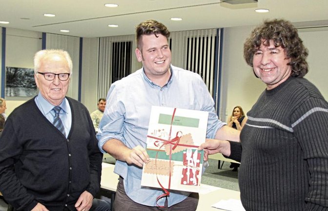 Winfried Scheuermann (von links) mit dem neuen sowie dem alten CDU-Fraktionschef Andreas Scheuermann und Eric Schach.  Foto: Romanowski