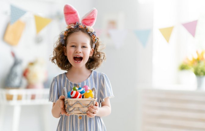 Der Osterhase kommt in der biblischen Ostergeschichte überhaupt nicht vor – dennoch ist er Kindern viel präsenter als Jesus am Kreuz.<span class='image-autor'>Foto: obs/Shutterstock</span>