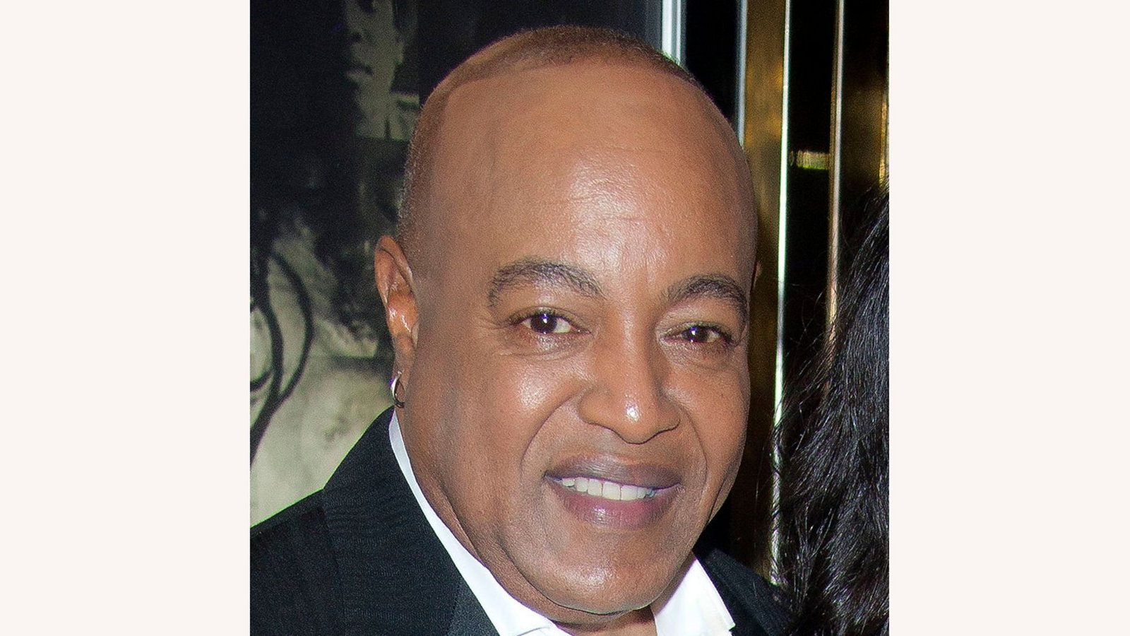 Bryson sang auch "A Whole New World" im Disney-Film "Aladdin". (Archivbild)Foto: Joel Ryan/AP/dpa Bryson sang auch "A Whole New World" im Disney-Film "Aladdin". (Archivbild)Foto: Joel Ryan/AP/dpa