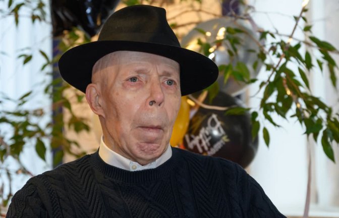 Gunther von Hagens, Mediziner, Anatom und Unternehmer, aufgenommen auf seiner 80. Geburtstagsfeier im Jahr 2025. Er gilt als Erfinder der Plastination und ist Schöpfer der Körperwelten-Ausstellungen.<span class='image-autor'>Patrick Pleul/dpa</span>