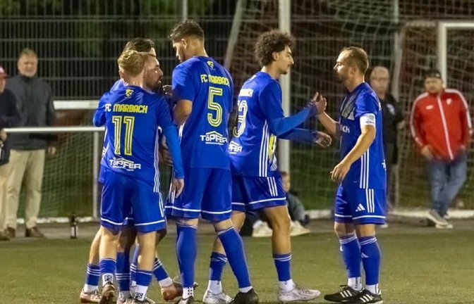 Die Marbacher durften sich rund um den zweifachen Torschützen Burak Yalmal gleich vier Mal in der Jubeltraube treffen.<span class='image-autor'>Andreas Essig</span>