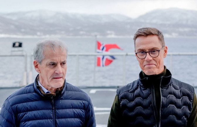Jonas Gahr Støre (l) und Alexander Stubb haben mit Wladimir Putin gesprochen.<span class='image-autor'>Heiko Junge/NTB Scanpix/AP/dpa</span>