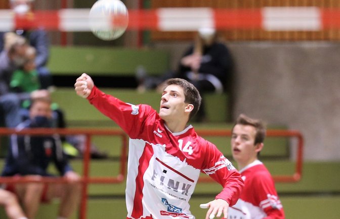 Mit Jakob Kilpper (beim Zuspiel) will der TV Vaihingen an diesem Wochenende gegen die beiden Schwarzwald-Teams TSV Calw und TV Unterhaugstett bestehen. <span class='image-autor'>Foto: Küppers</span>