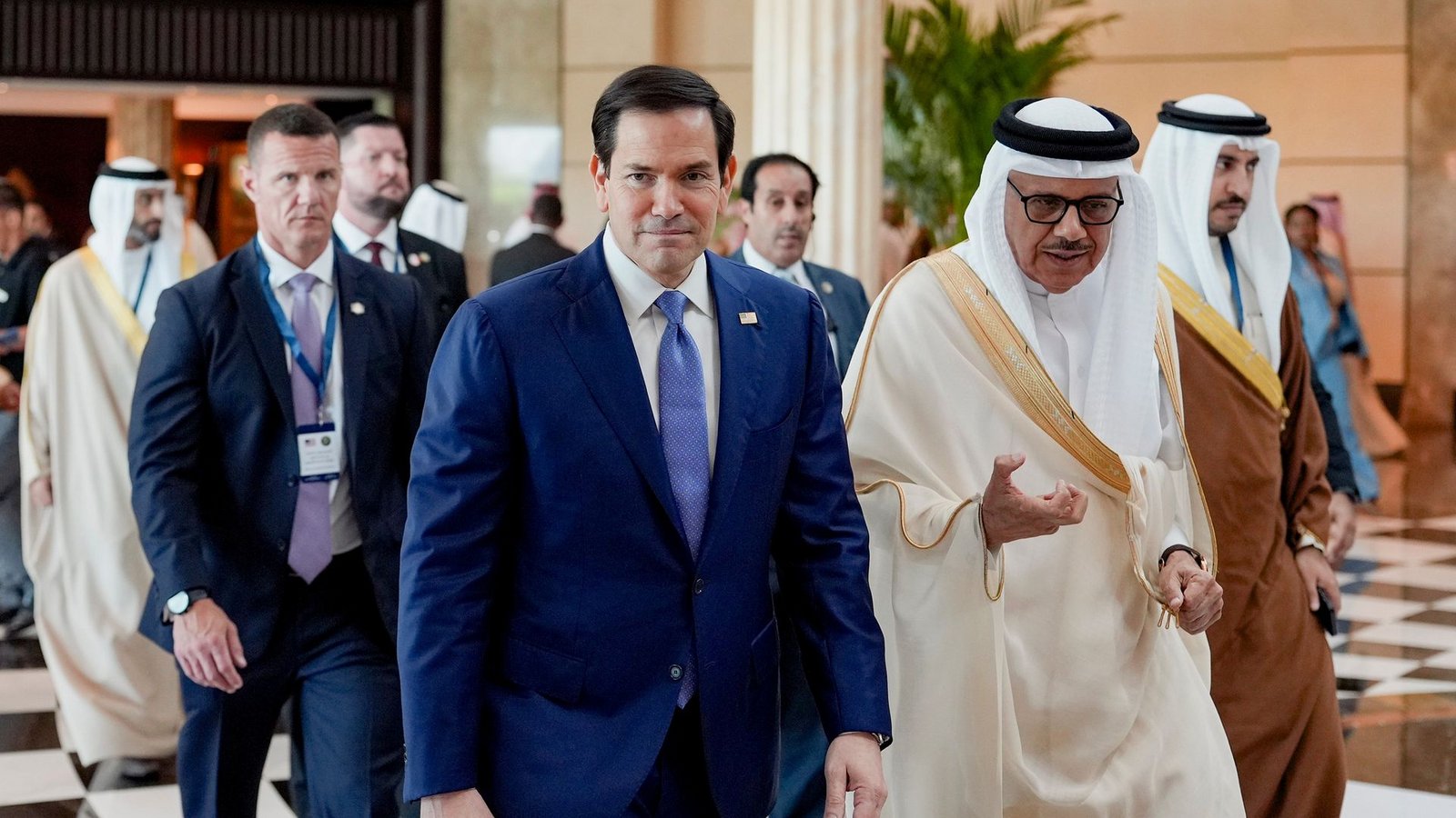 Rubio mit dem bahrainischen Außenminister al-Sajani.Foto: Eric Lee/Pool Reuters/AP/dpa