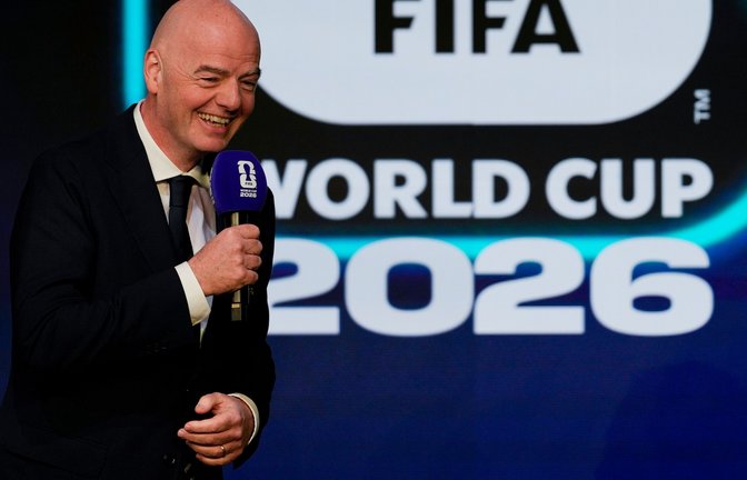 Die FIFA verteilt bei der WM mehr Geld als zunächst geplant.<span class='image-autor'>Foto: Chris Carlson/AP/dpa</span>