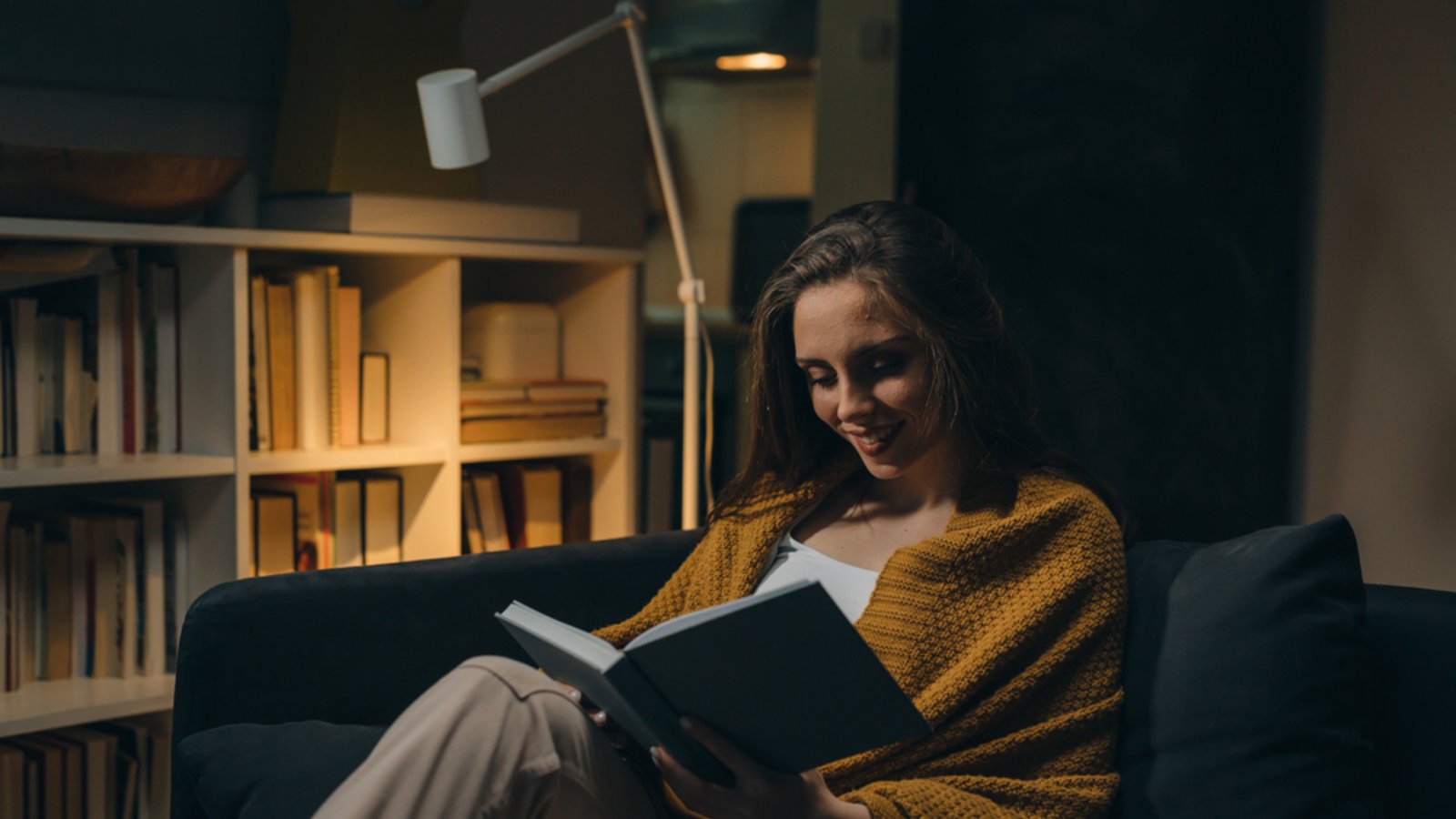 Zahlreiche Buchverfilmungen schaffen es im November auf die große Leinwand.Foto: Dejan Dundjerski/ Shutterstock Zahlreiche Buchverfilmungen schaffen es im November auf die große Leinwand.Foto: Dejan Dundjerski/ Shutterstock