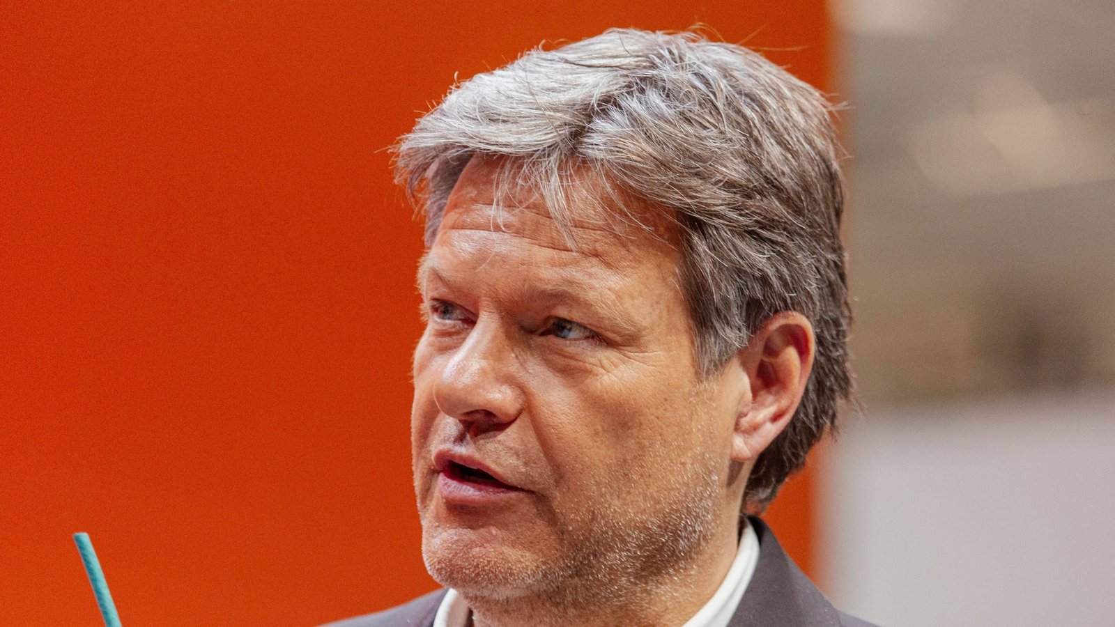 Bundeswirtschaftsminister Robert Habeck (Grüne) veröffentlicht jetzt Videos auf der Plattform Tiktok. (Archivbild)Foto: IMAGO/Fotostand/IMAGO/Julius Nieweler