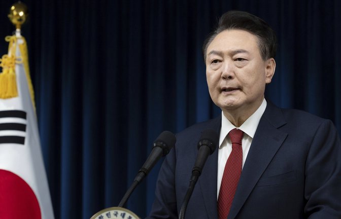 Der südkoreanische Präsident Yoon Suk Yeol spricht im Präsidialamt in Seoul, Südkorea.<span class='image-autor'>Foto: dpa/South Korean President Office</span>
