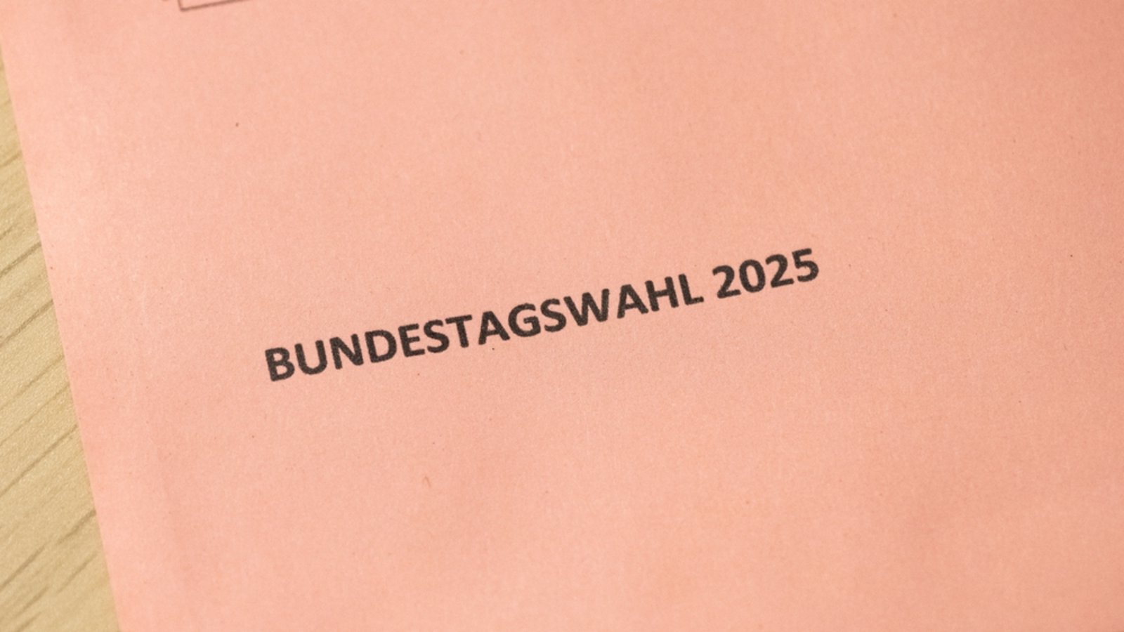 Was tun, wenn die Unterlagen nicht kommen?Foto: Felix Geringswald / shutterstock.com Was tun, wenn die Unterlagen nicht kommen?Foto: Felix Geringswald / shutterstock.com