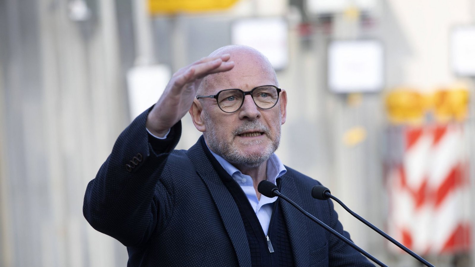Winfried Hermann ist unzufrieden mit dem Tempo seiner Straßenplaner.Foto: Imago/Horst Rudel Winfried Hermann ist unzufrieden mit dem Tempo seiner Straßenplaner.Foto: Imago/Horst Rudel