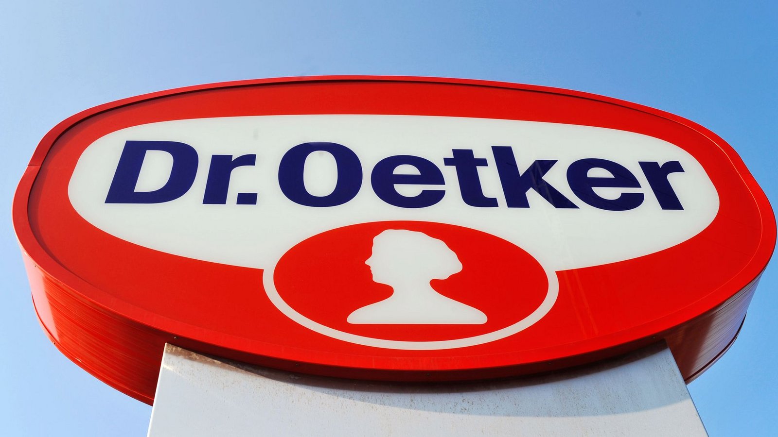 Für 2024 geht Dr. Oetker für seine Lebensmittelsparte von einem weiteren Umsatzwachstum aus.Foto: Bernd Thissen/dpa