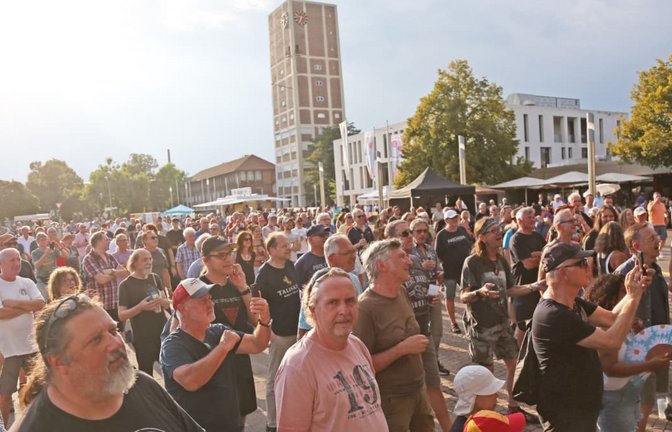 So voll soll es auch diesen Sommer wieder auf dem Kornwestheimer Marktplatz werden. Die kostenlosen Open-Air-Konzerte an Dienstagen stehen diesmal unter neuer Regie. Änderungen sind zu erwarten.<span class='image-autor'>Ralf Poller/avanti</span>