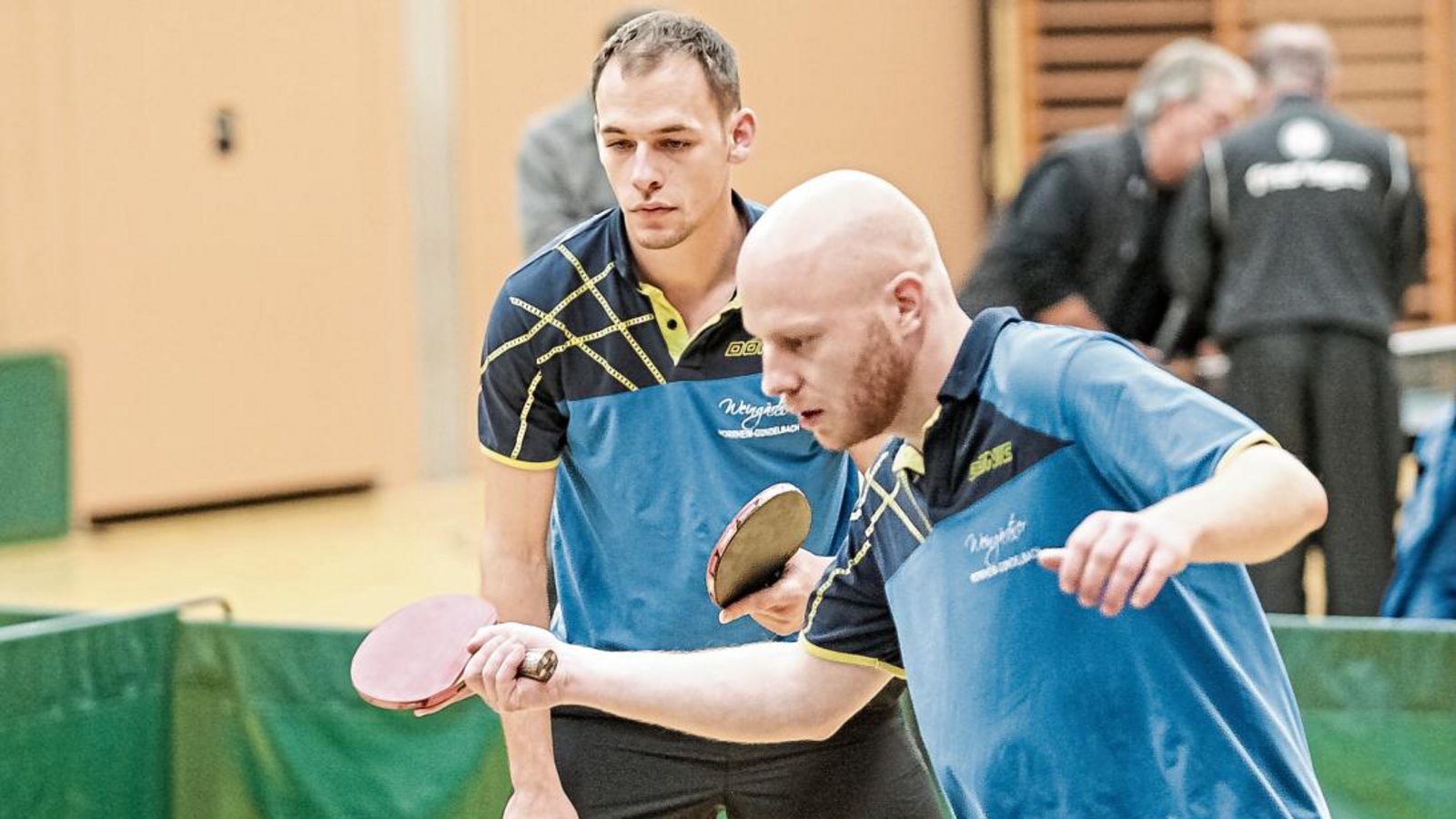 Sebastian Komander (links) und Andreas Kunkel haben mit ihrem zweiten Doppelsieg das Unentschieden für Gündelbach gerettet. Foto: Simecek Sebastian Komander (links) und Andreas Kunkel haben mit ihrem zweiten Doppelsieg das Unentschieden für Gündelbach gerettet. Foto: Simecek