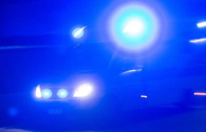 Ein Senior ist in Balingen-Engstlatt bei Arbeiten an einem Fenster in eine Notlage geraten. Erst nach rund drei Stunden wurde der 87-Jährige entdeckt und befreit. (Symbolfoto)<span class='image-autor'>Patrick Seeger/dpa</span>