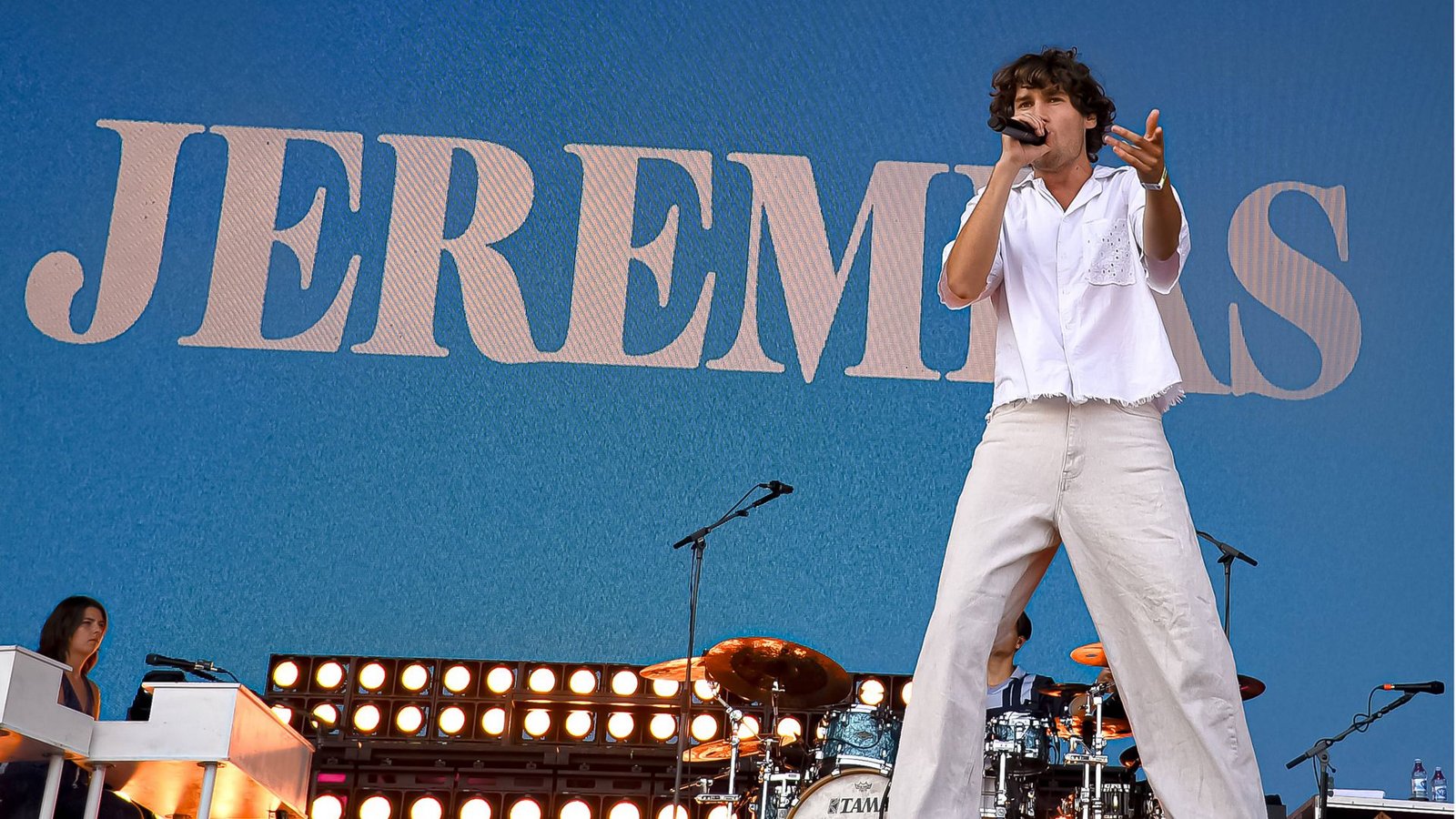 Jeremias in Aktion, hier beim Lollapalooza Festival im Berliner Olympiastadion.Foto: IMAGO/mix1 Jeremias in Aktion, hier beim Lollapalooza Festival im Berliner Olympiastadion.Foto: IMAGO/mix1