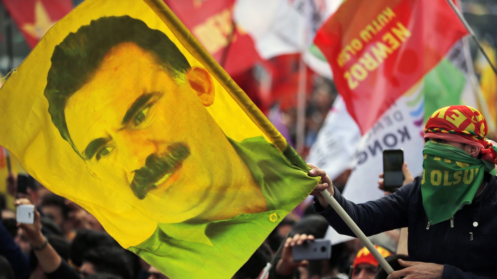 Die PKK gibt ihre Auflösung bekannt (Symbolbild).Foto: Lefteris Pitarakis/AP/dpa/Lefteris Pitarakis Die PKK gibt ihre Auflösung bekannt (Symbolbild).Foto: Lefteris Pitarakis/AP/dpa/Lefteris Pitarakis