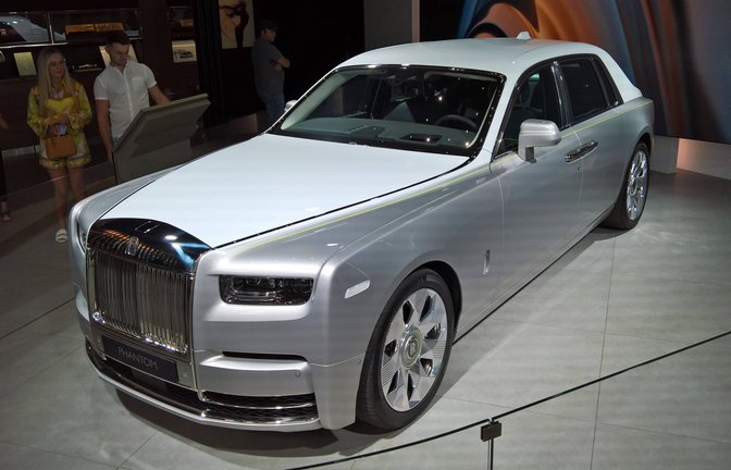 Die Spieler dürfen sich über einen neuen Rolls-Royce „Phantom“ freuen.<span class='image-autor'>Foto: IMAGO/Manfred Segerer</span>