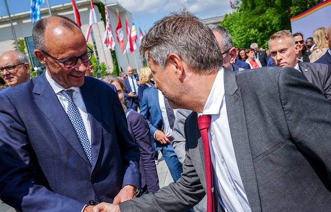 Merz mit Habeck: Außenpolitisch liegen Union und Grüne fast auf einer Linie – doch sonst gibt es Differenzen.<span class='image-autor'>Foto: dpa/Kay Nietfeld</span>