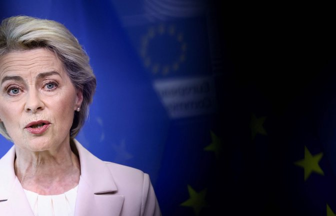 EU-Kommissionschefin Ursula von der Leyen hat die Misstrauensanträge im Parlament überstanden. Das ist für sie allerdings kein Grund zum Aufatmen.<span class='image-autor'>Foto: AFP</span>