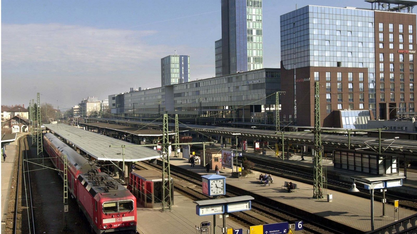 Der Hauptbahnhof in Freiburg (Archivbild).Foto: M-alliance / dpa/Rolf Haid