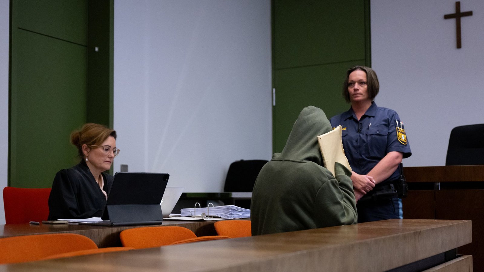 Landgericht München: Eine 20-Jährige hat gestanden, ihr Neugeborenes ertränkt zu haben.Foto: dpa/Sven Hoppe