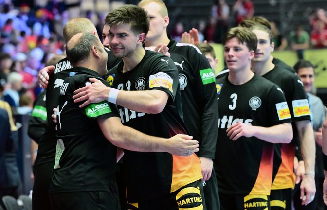 Wie kommt die deutsche Nationalmannschaft bei der Handball-Europameisterschaft der Männer 2026 in das Halbfinale?<span class='image-autor'>Foto: picture alliance/dpa | Sina Schuldt</span>
