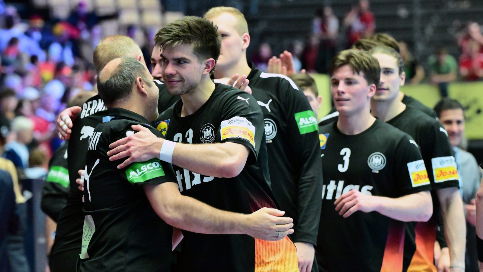 Wie kommt die deutsche Nationalmannschaft bei der Handball-Europameisterschaft der Männer 2026 in das Halbfinale?Foto: picture alliance/dpa | Sina Schuldt Wie kommt die deutsche Nationalmannschaft bei der Handball-Europameisterschaft der Männer 2026 in das Halbfinale?Foto: picture alliance/dpa | Sina Schuldt