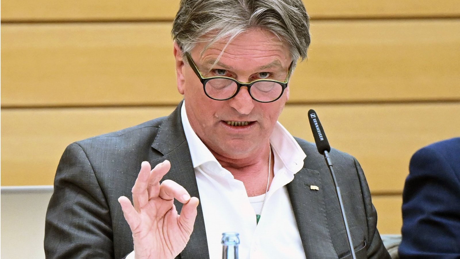 Landesgesundheitsminister Manfred Lucha (Grüne) hätte bei der Krankenhausreform gern nachgebessert.Foto: dpa/Bernd Weißbrod