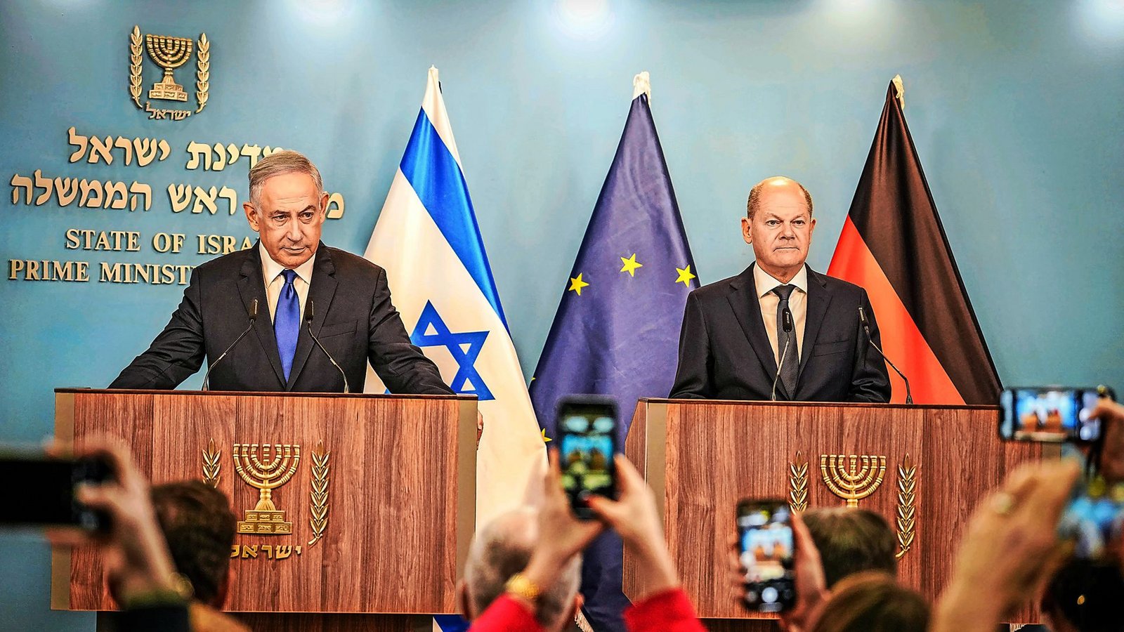 Schwierige Mission: Bundeskanzler Olaf Scholz (SPD) im März bei Israels Premier Netanjahu (r.).Foto: dpa/Kay Nietfeld Schwierige Mission: Bundeskanzler Olaf Scholz (SPD) im März bei Israels Premier Netanjahu (r.).Foto: dpa/Kay Nietfeld