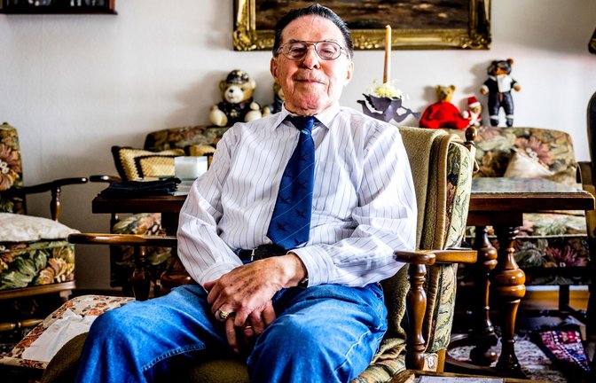 Jeder einzelne Tag – ob er gut war oder schlecht –  hat mich zu dem Menschen gemacht, der ich heute bin“: Heinz Riediger in seinem Wohnzimmer.<span class='image-autor'>Foto: Andreas Reiner</span>