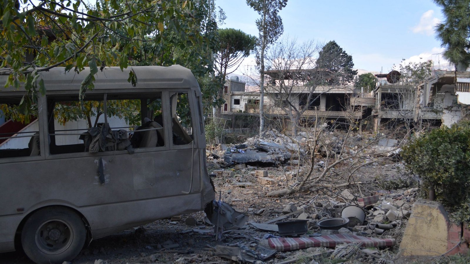 Israel hat seine Angriffe auf Ziele im Libanon wieder intensiviert.Foto: Maher Kamar/XinHua/dpa